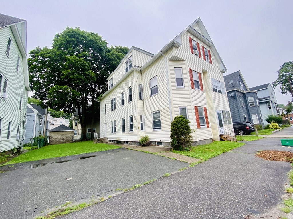 112 West Street Worcester, MA 01609 - Photo 3 of 34