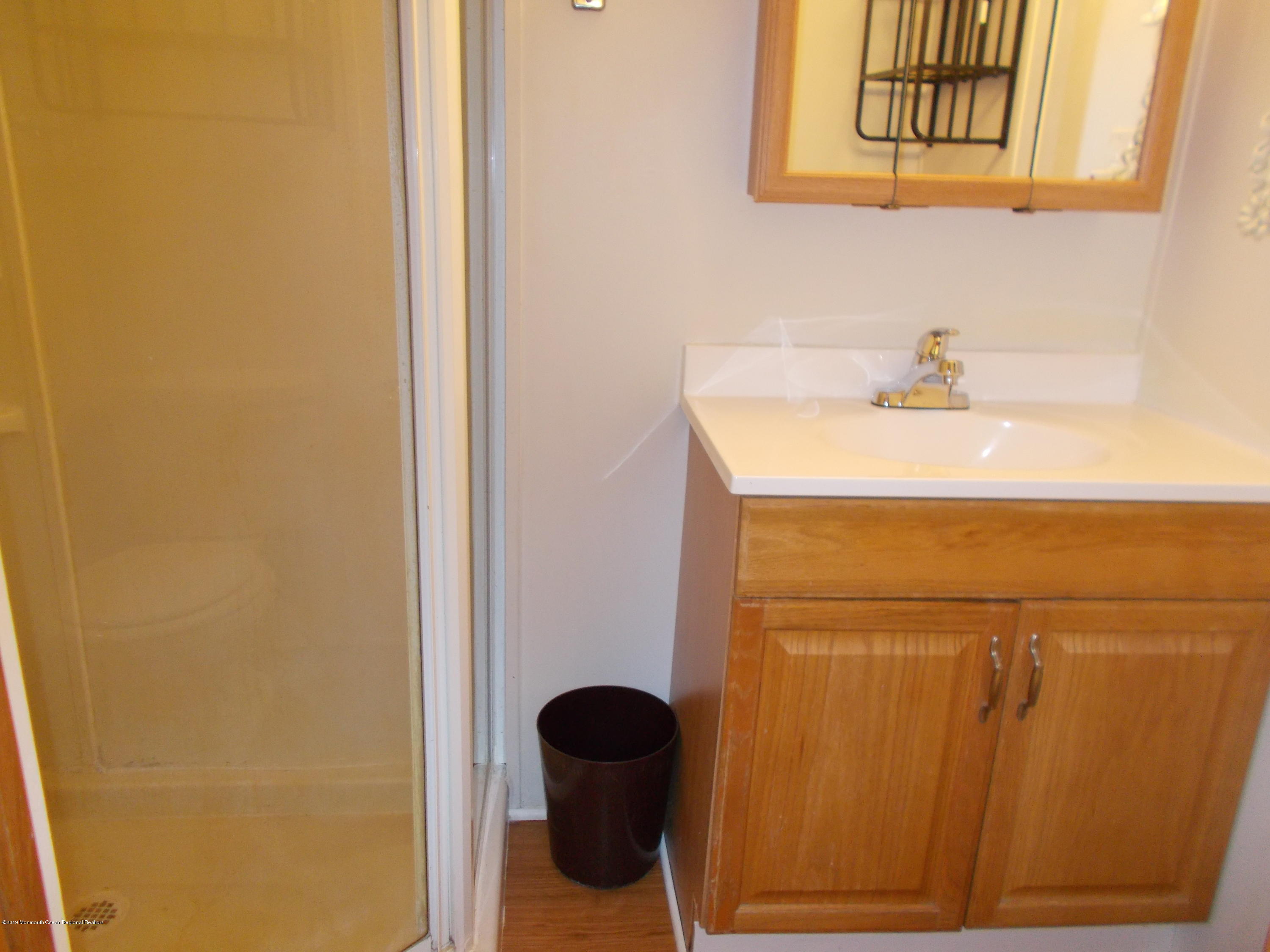 724 Monmouth Road, Unit 11 Cream Ridge, NJ 08514 - Photo 7 of 17 DSCN0275