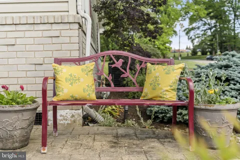 $699,900 | 8807 Hawthorne Lane, Wyndmoor, PA 19038
