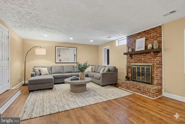 $599,900 | 5409 Cheshire Meadows Way, Fairfax, VA 22032