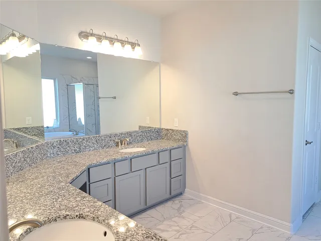 $2,790 | 18906 Whistling Oaks Drive, Houston, TX 77084