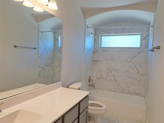 $2,790 | 18906 Whistling Oaks Drive, Houston, TX 77084