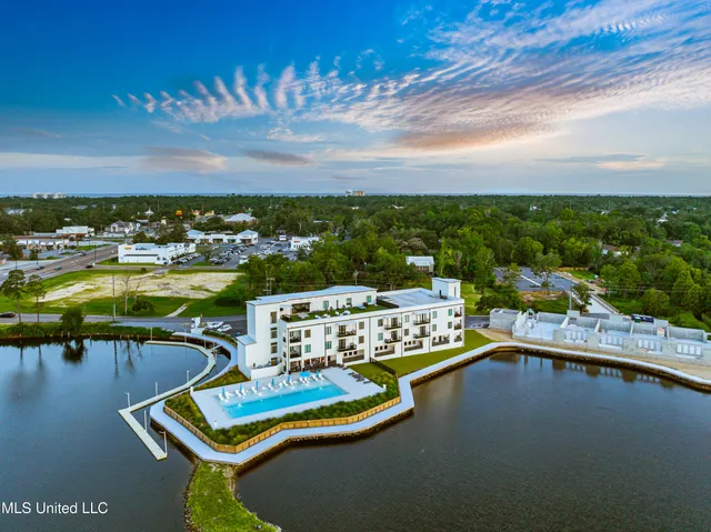 $349,000 | 1302 Magnolia Street, Unit A101, Gulfport, MS 39507
