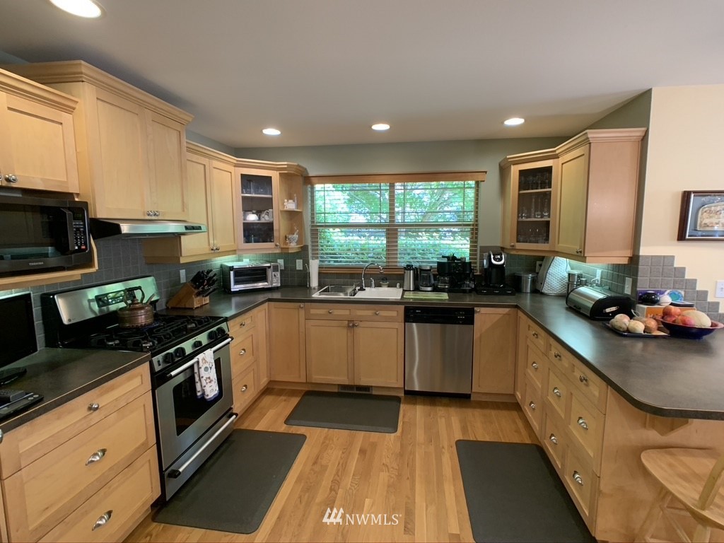 815 Samish Way Bellingham, WA 98229 - Photo 10 of 40 Gallery Image 10