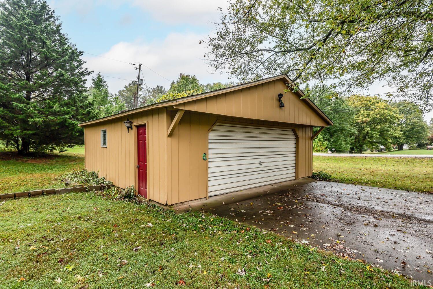 3626 East Rogers Road Bloomington, IN 47401 - Photo 26 of 32