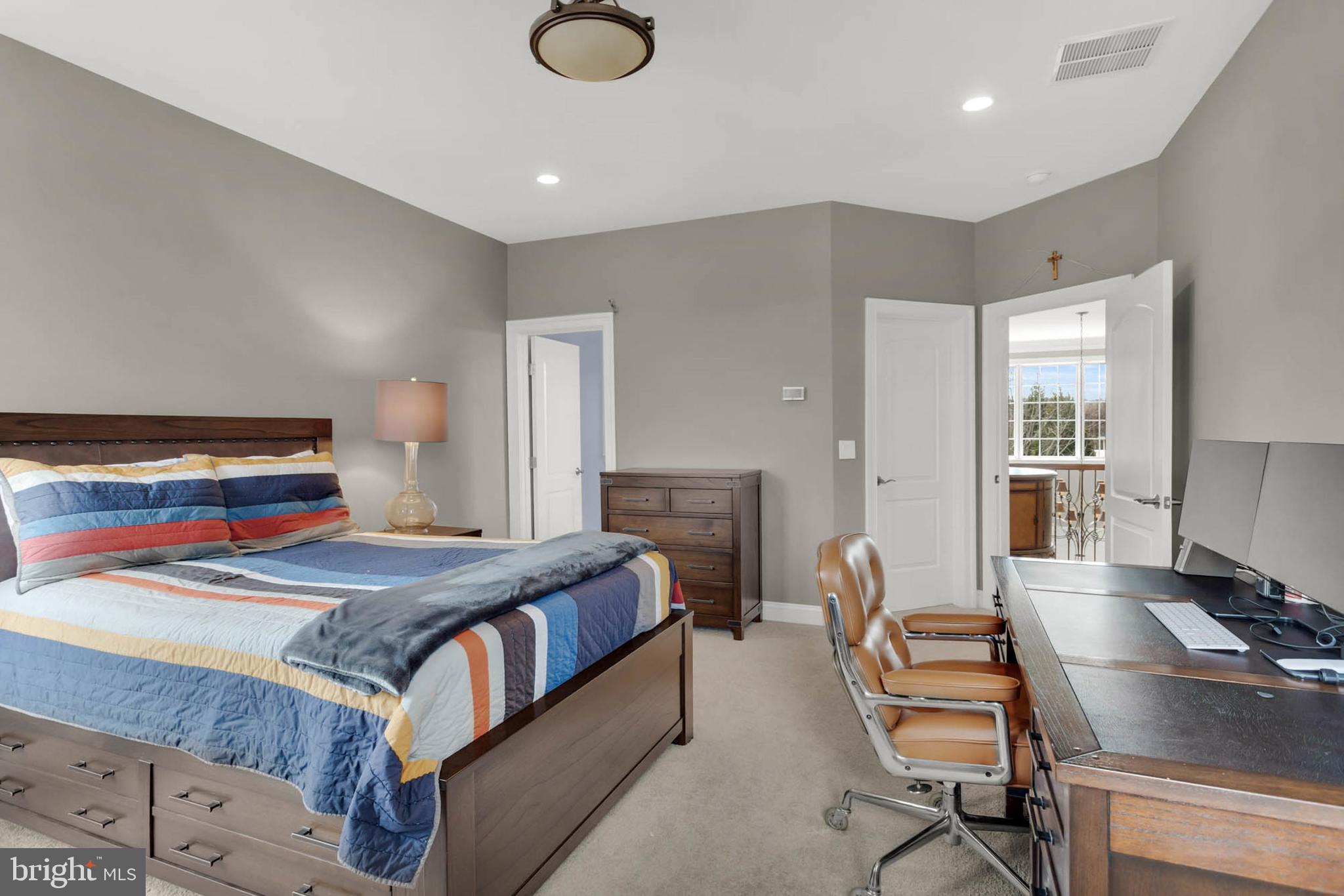 13615 Fox Stream Way West Friendship, MD 21794 - Photo 43 of 87 Walk-in closet