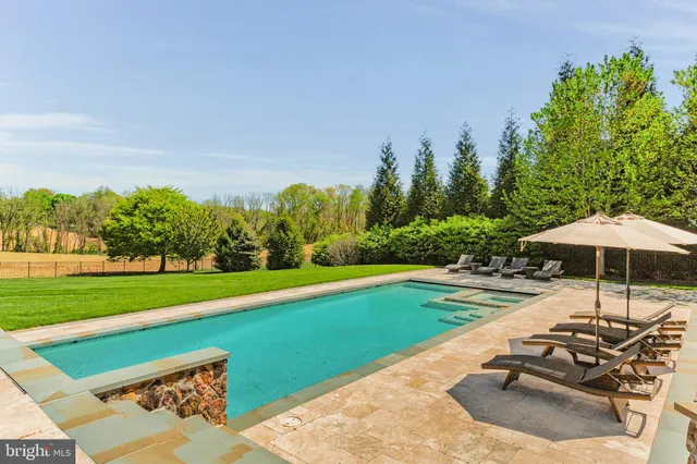 $2,475,000 | 13615 Fox Stream Way, West Friendship, MD 21794