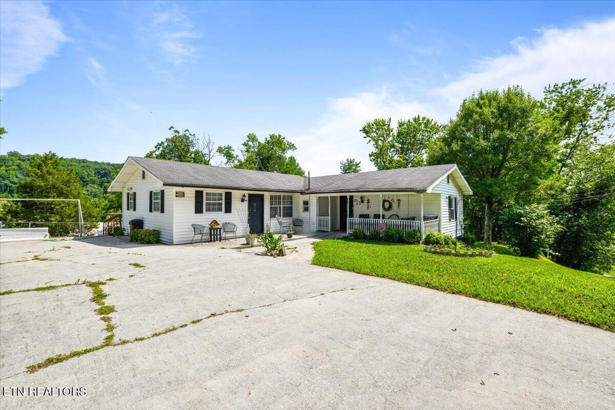 509 Prospect Street La Follette, TN 37766 - Photo 10 of 36 04-509 Prospect St