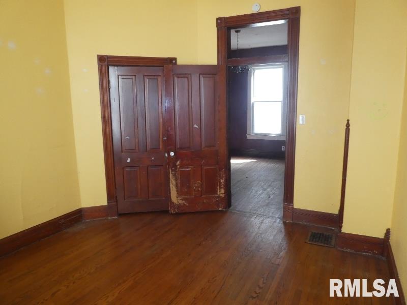 322 South State Street Springfield, IL 62704 - Photo 11 of 16