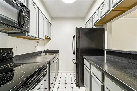 $377,000 | 4422 Carondelet Street, Unit 4422, New Orleans, LA 70115