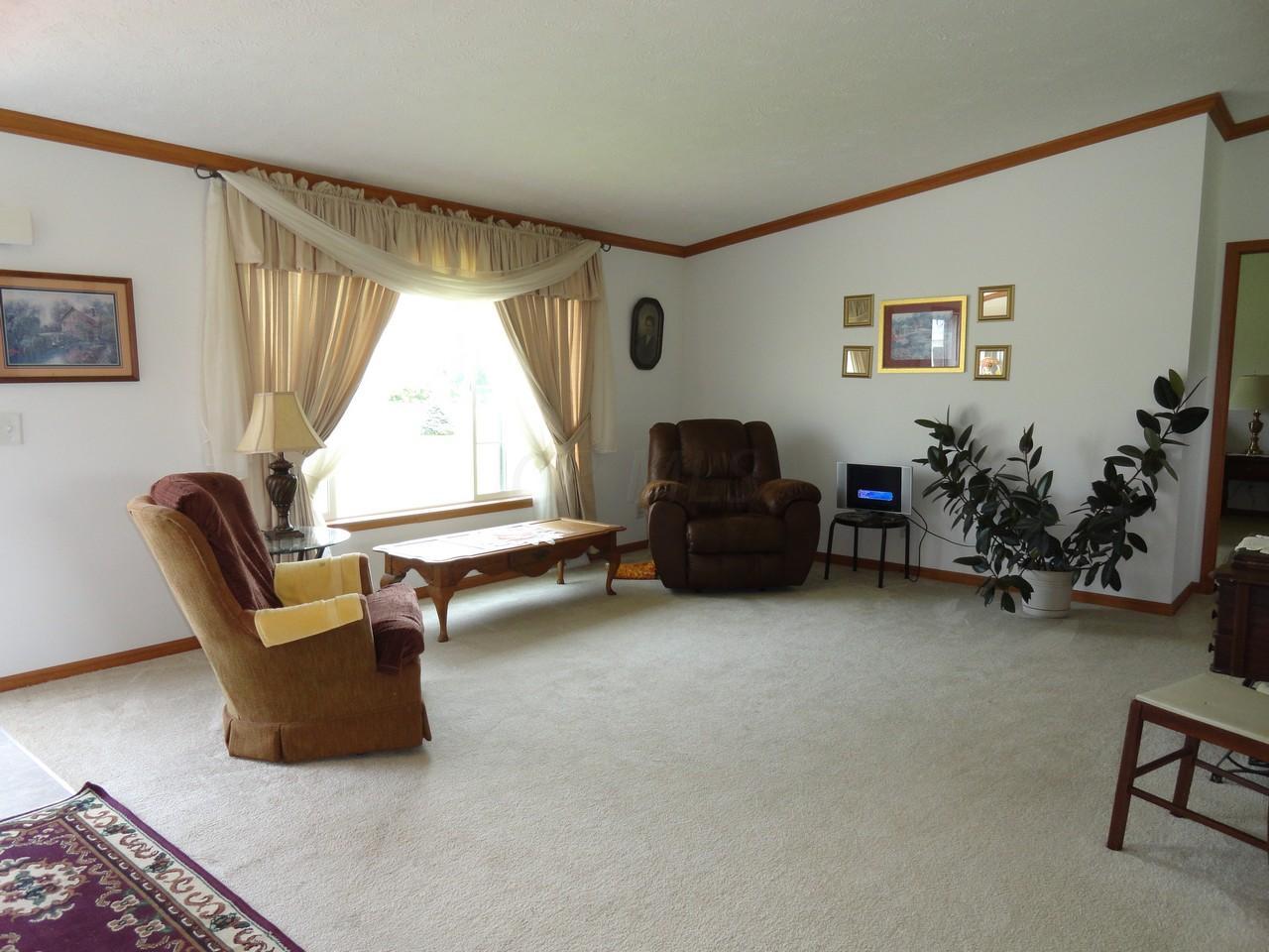 9078 Friend Road De Graff, OH 43318 - Photo 4 of 41