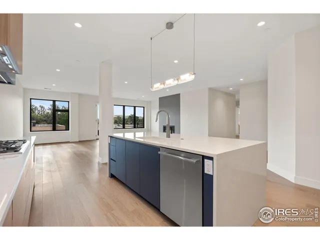 $1,250,000 | 205 East 6th Street, Unit 301, Loveland, CO 80537