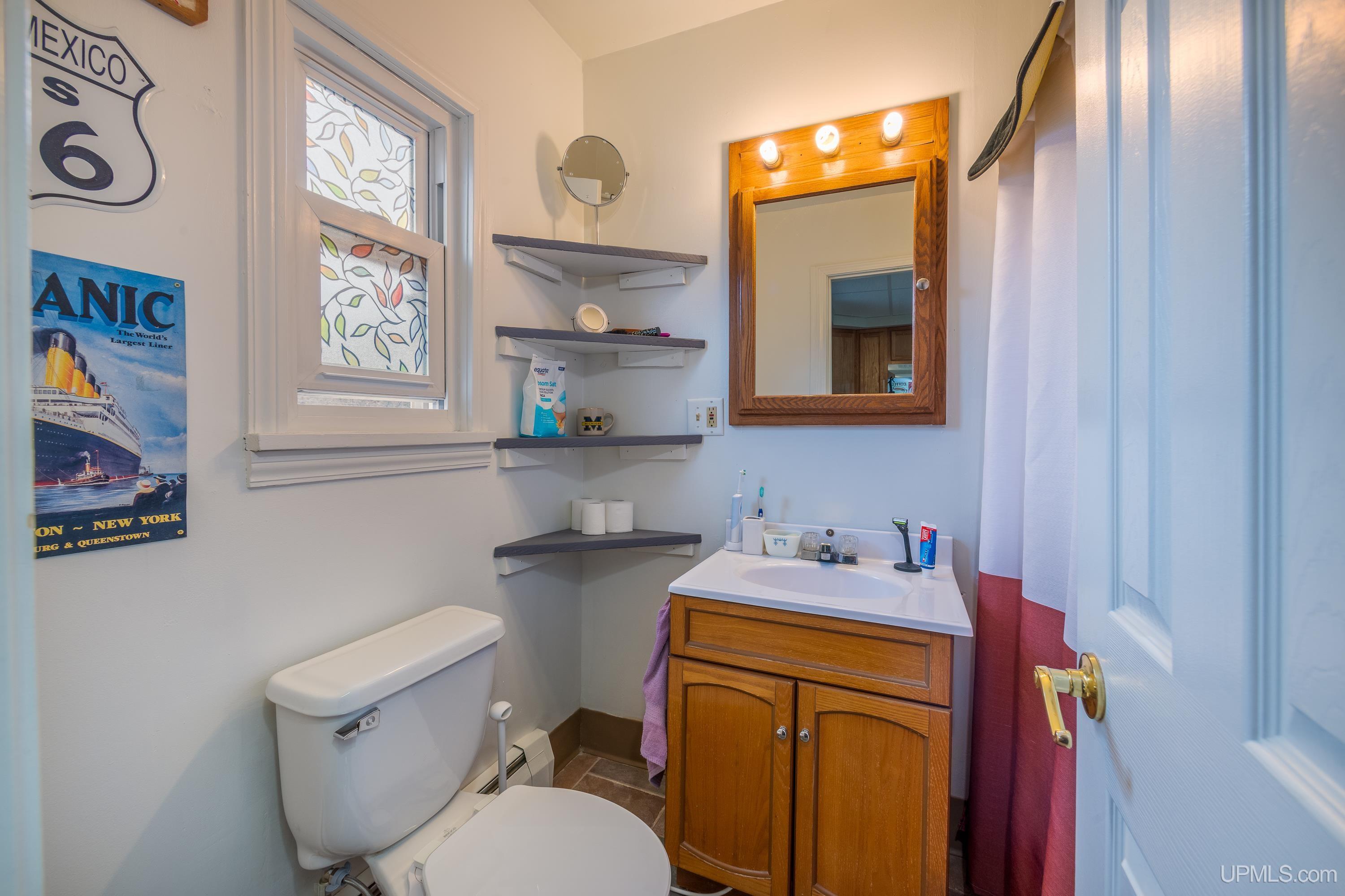 129 West Superior Street Ishpeming, MI 49849 - Photo 19 of 32