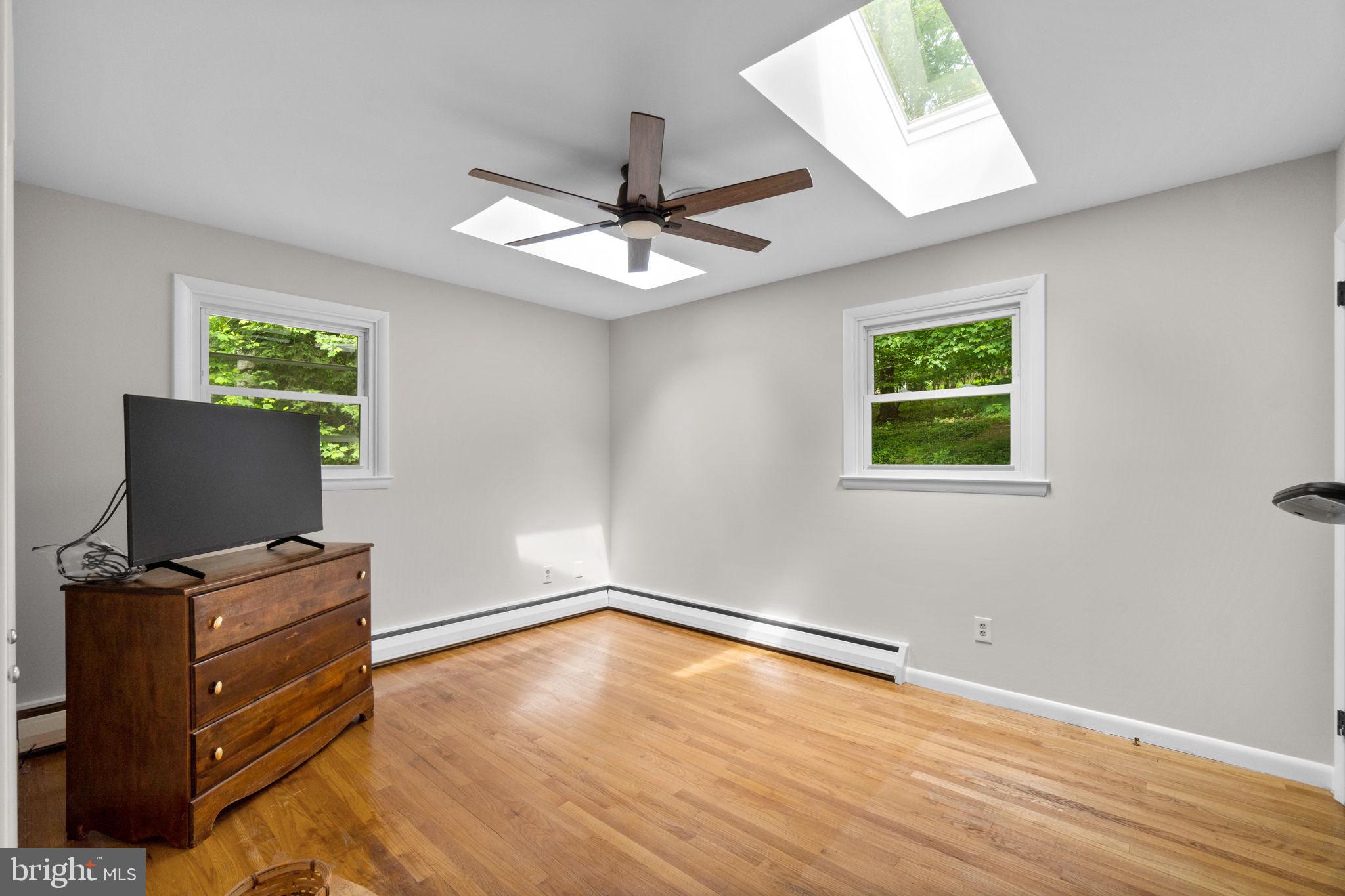 2933 Pinewick Road Ellicott City, MD 21042 - Photo 11 of 31 Primary Bedroom