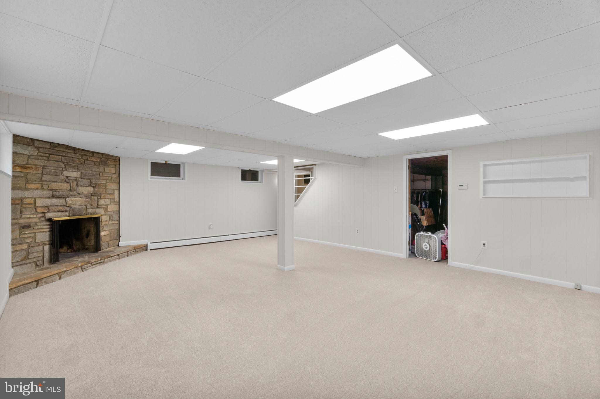 2933 Pinewick Road Ellicott City, MD 21042 - Photo 18 of 31 Family Room