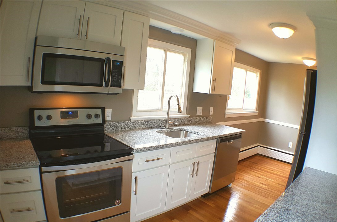 232 Vineyard Road Warwick, RI 02889 - Photo 3 of 8 Gallery Image 3