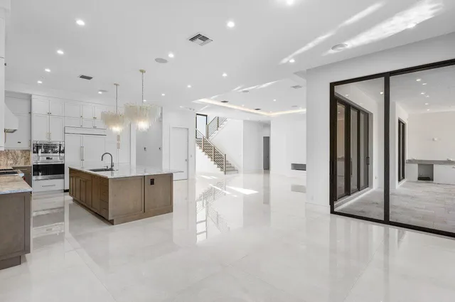 $3,995,000 | 2285 Delray Ridge Lane, Unit LOT 8, Delray Beach, FL 33444