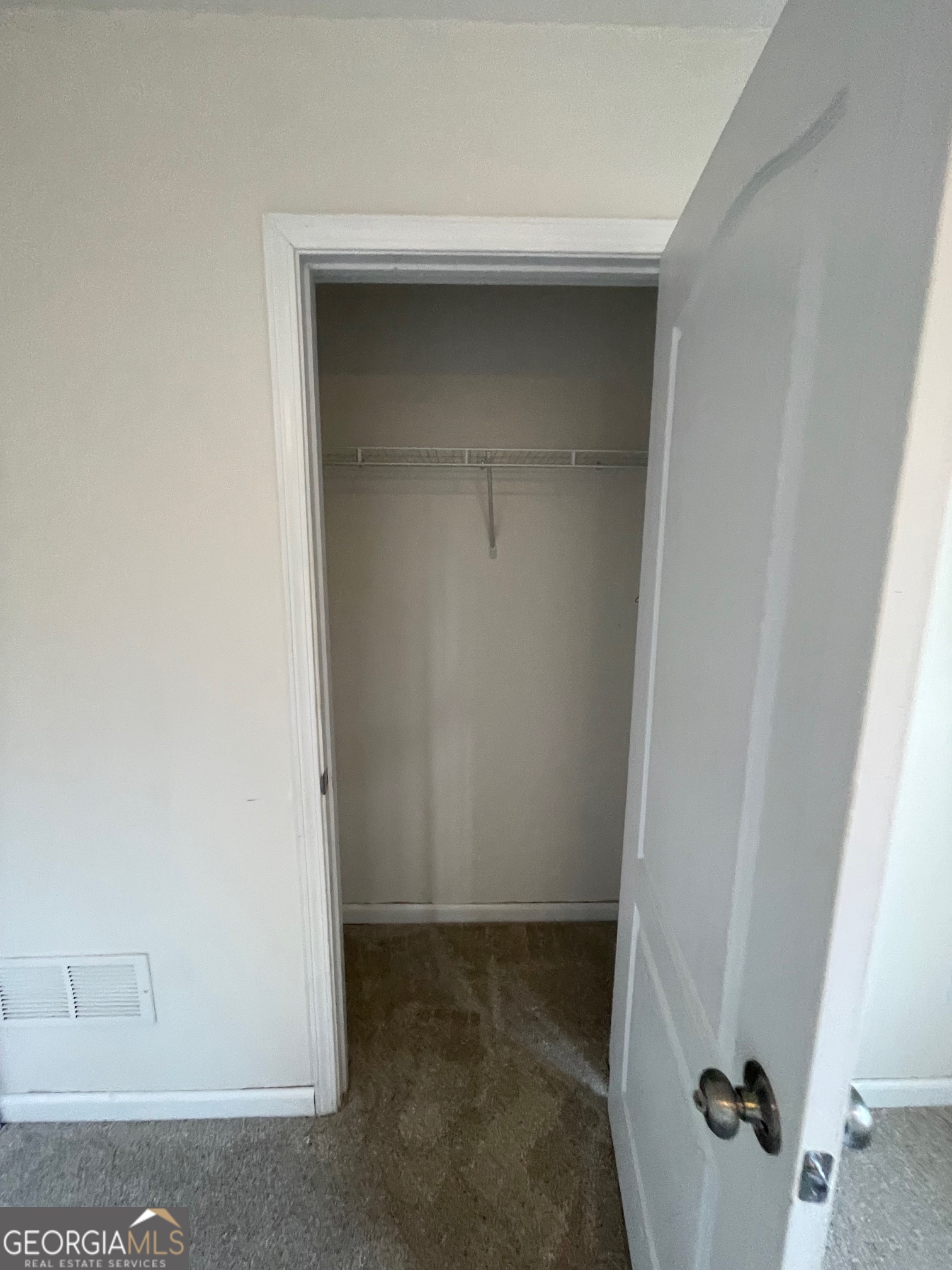 721 Meadow Spring Drive Temple, GA 30179 - Photo 29 of 43 an empty room with a bench