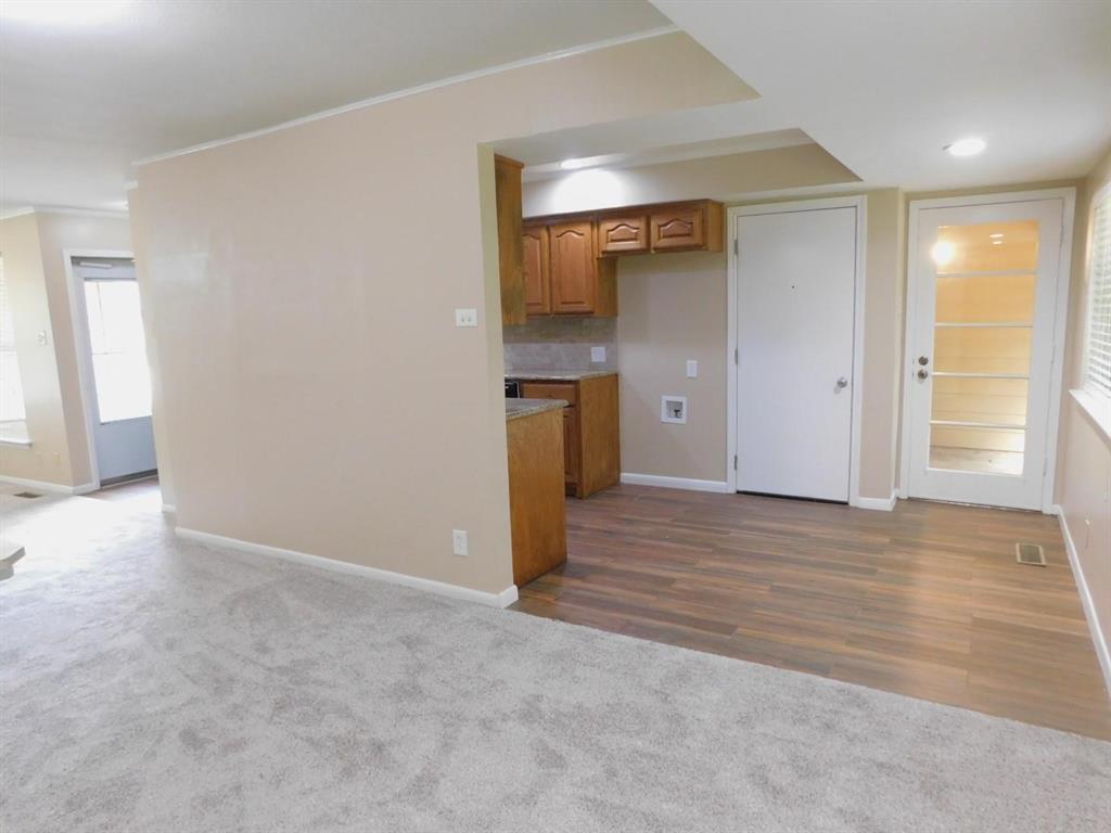 1301 Doncaster Street Irving, TX 75062 - Photo 8 of 19 an empty room with a bathroom and a sink