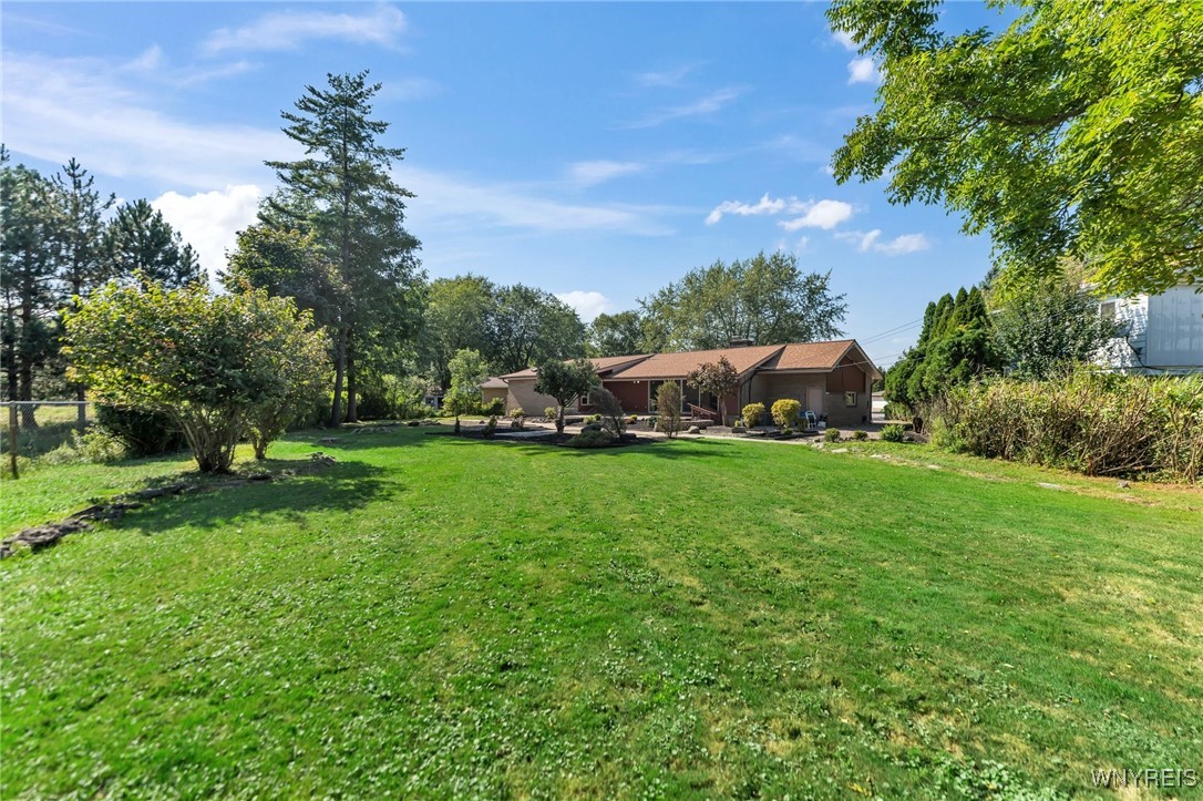 90 Deville Circle Amherst, NY 14221 - Photo 27 of 29