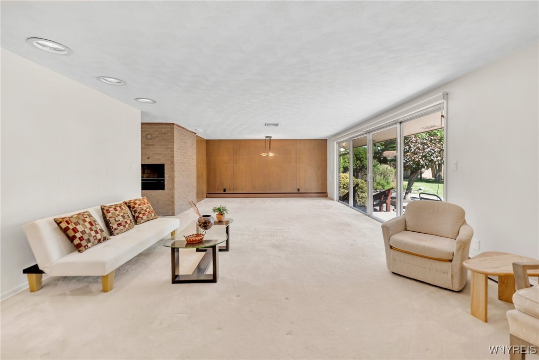 90 Deville Circle Amherst, NY 14221 - Photo 4 of 29