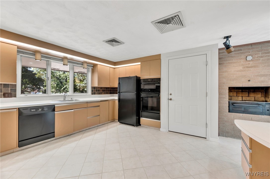 90 Deville Circle Amherst, NY 14221 - Photo 9 of 29