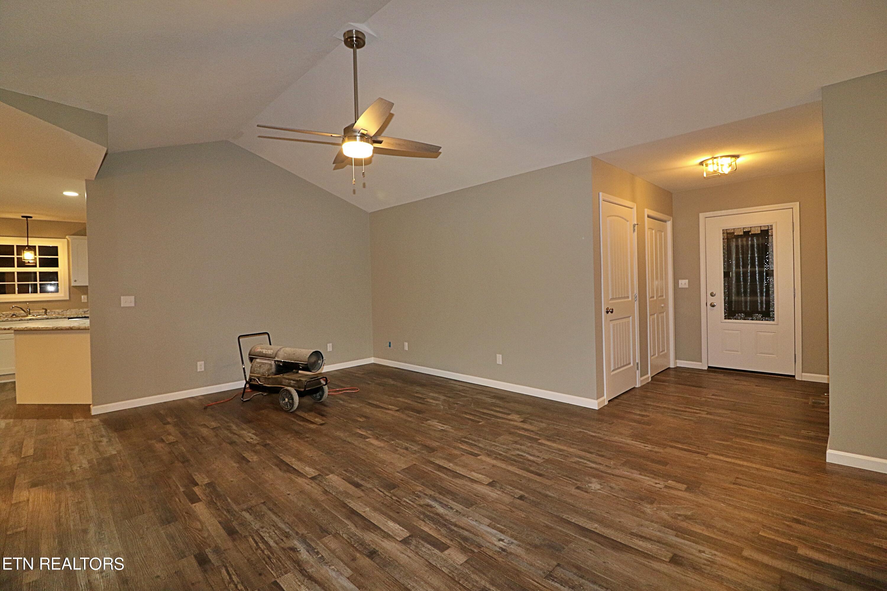 1226 Toomey Fls Road Oneida, TN 37841 - Photo 4 of 45 094A5688