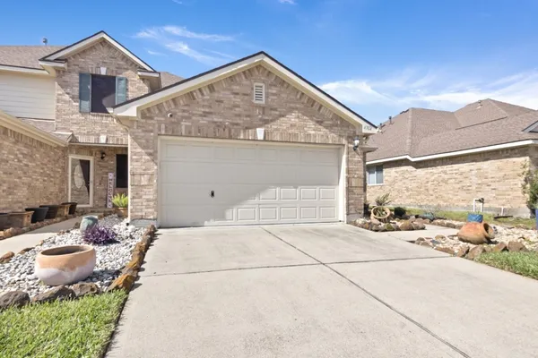 $2,000 | 4702 Arbor Lane, Pasadena, TX 77505