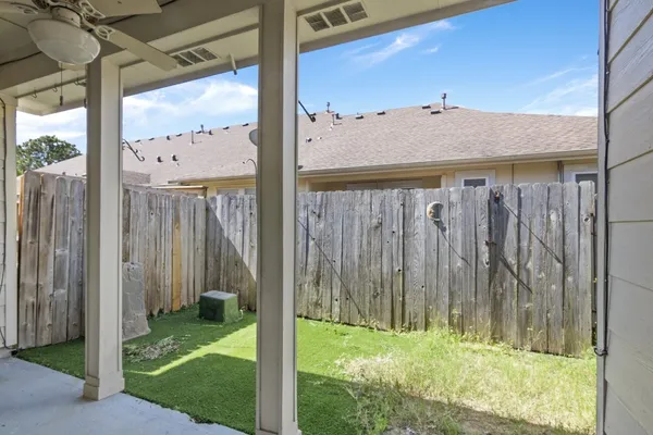 $2,000 | 4702 Arbor Lane, Pasadena, TX 77505