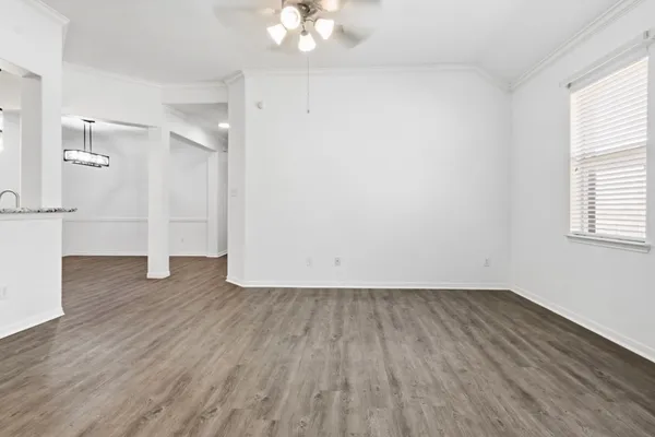 $2,000 | 4702 Arbor Lane, Pasadena, TX 77505