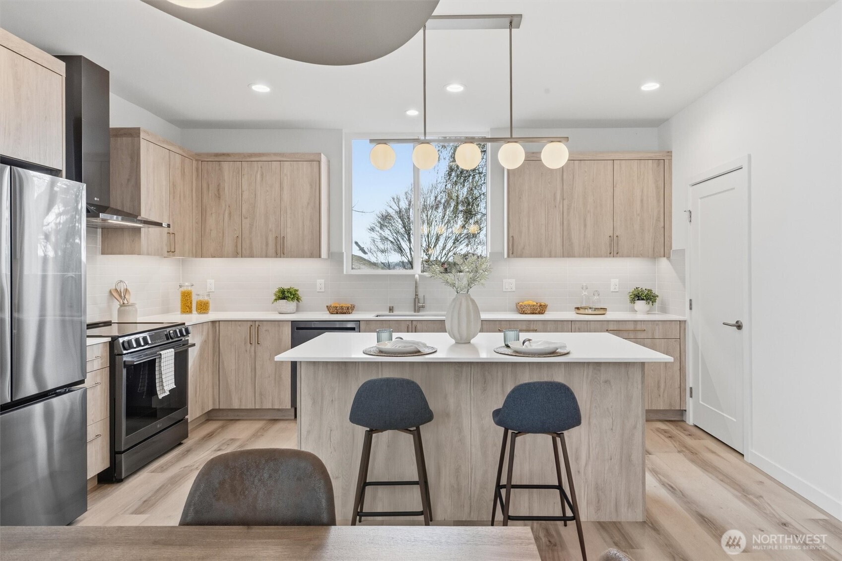 811 Northwest 63rd Street, Unit A Seattle, WA 98107 - Photo 12 of 38