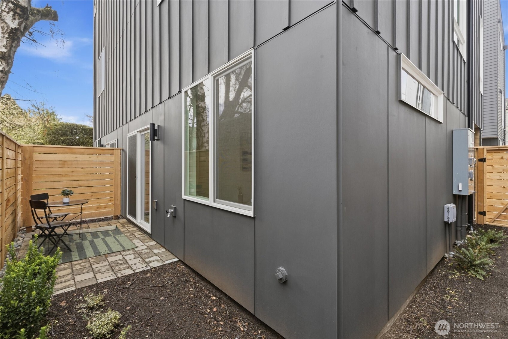 811 Northwest 63rd Street, Unit A Seattle, WA 98107 - Photo 26 of 38
