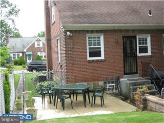 7342 Ryers Avenue Philadelphia, PA 19111 - Photo 3 of 12 Exterior Back