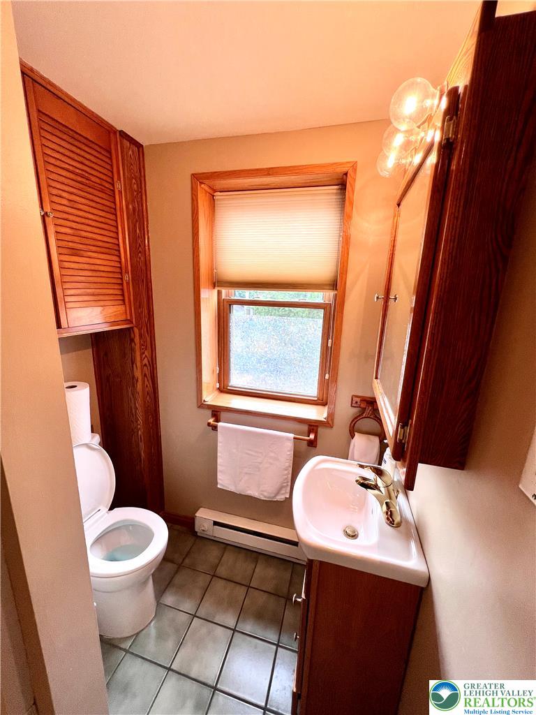 1119 Maple Street Bethlehem, PA 18018 - Photo 5 of 10