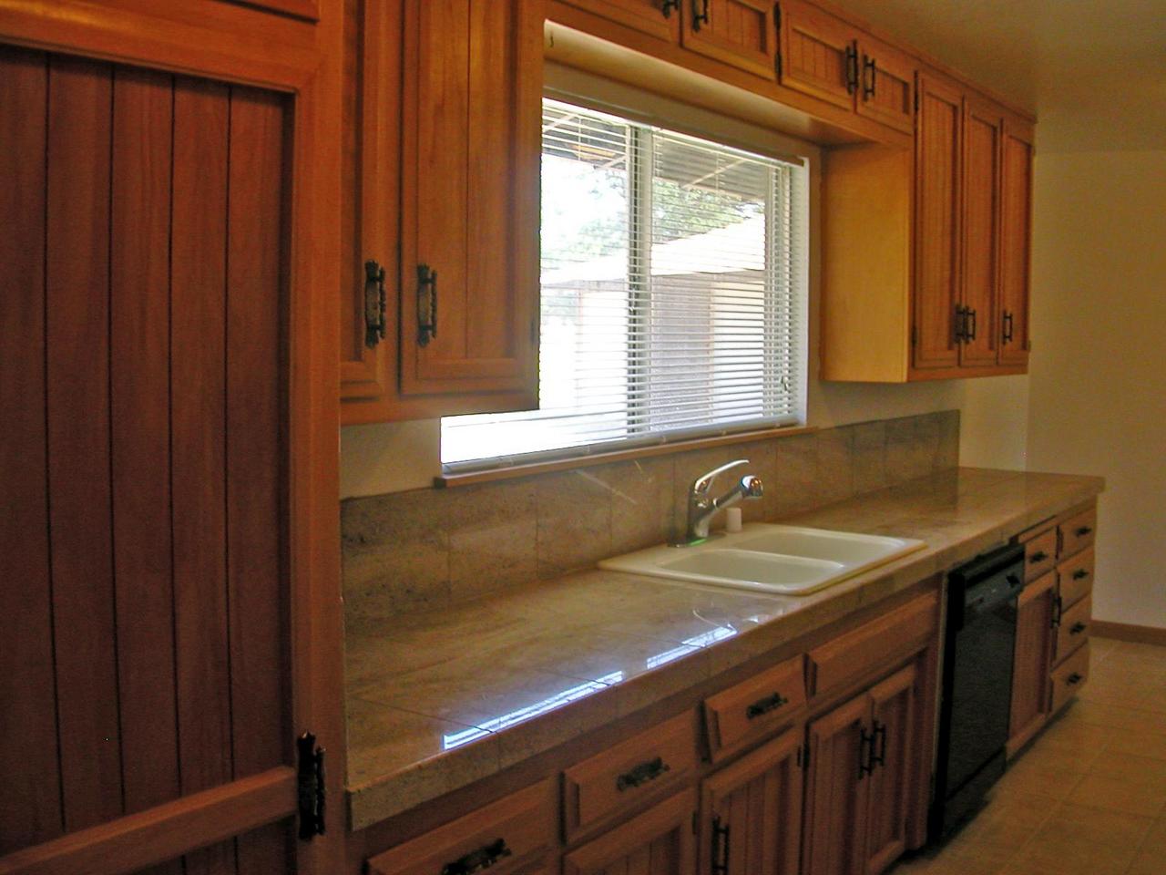 8890 Bass Pond Road Palo Cedro, CA 96073 - Photo 4 of 23 Kitchen