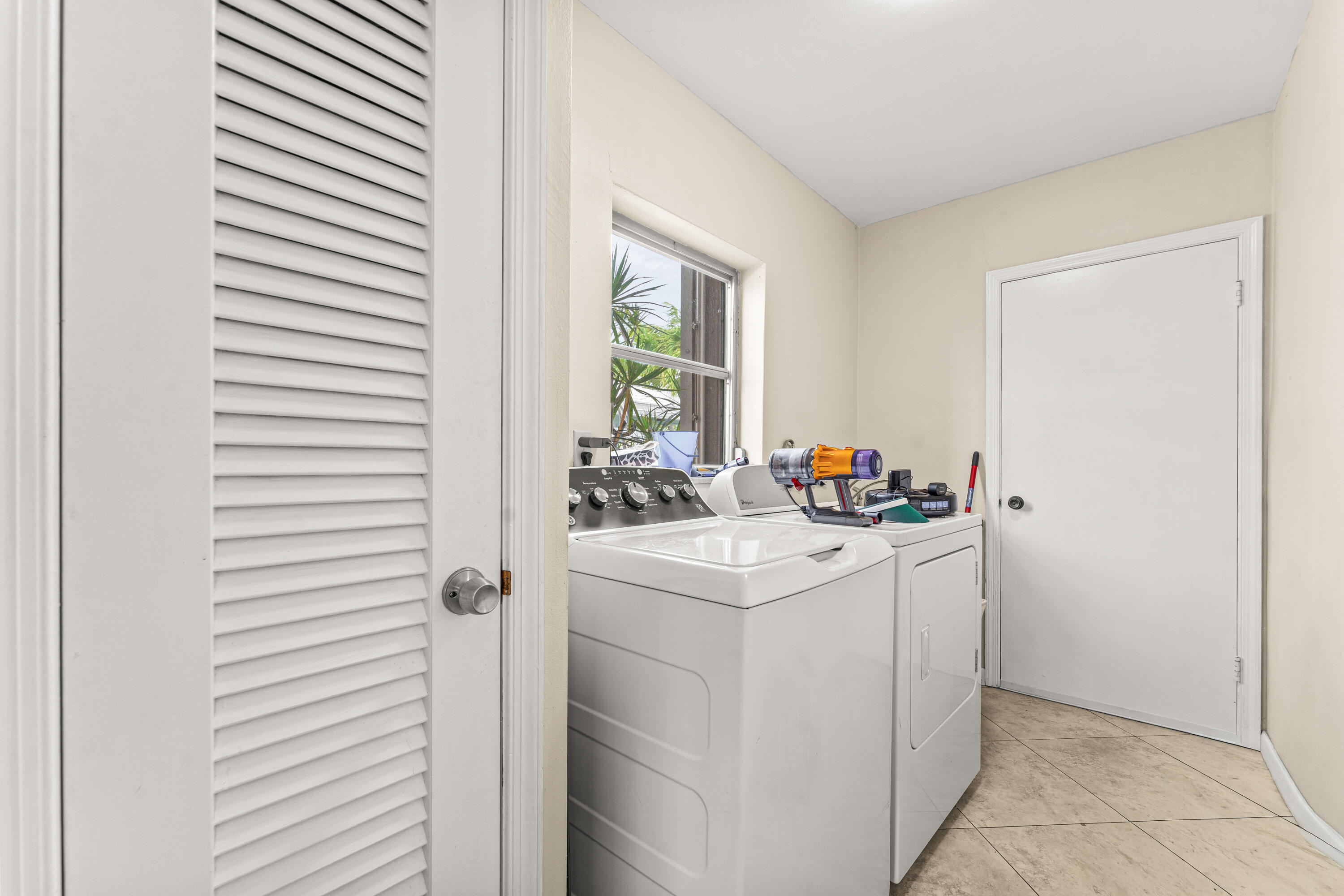 1270 Southwest 8th Street Boca Raton, FL 33486 - Photo 22 of 27 026-1270Southwest8thStreet-BocaRaton-FL-