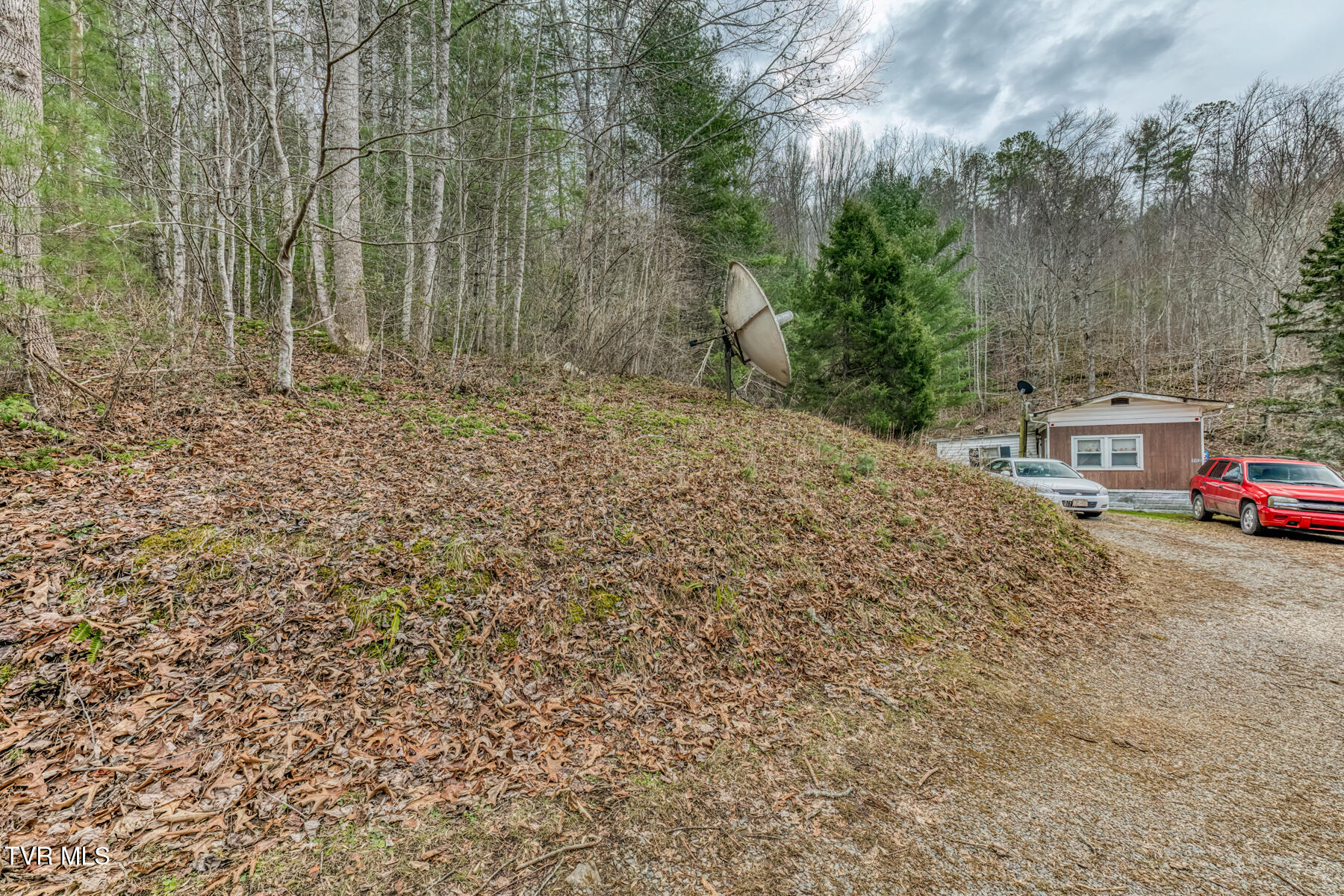 902 R D Campbell Road Butler, TN 37640 - Photo 17 of 19 902 R D Campbell Road-18