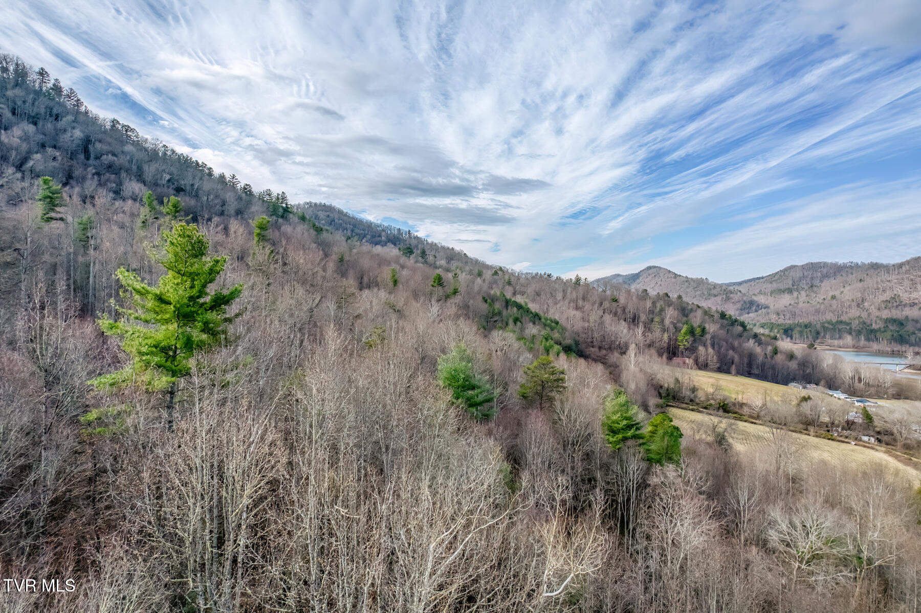 902 R D Campbell Road Butler, TN 37640 - Photo 8 of 19 902 R D Campbell Road-2