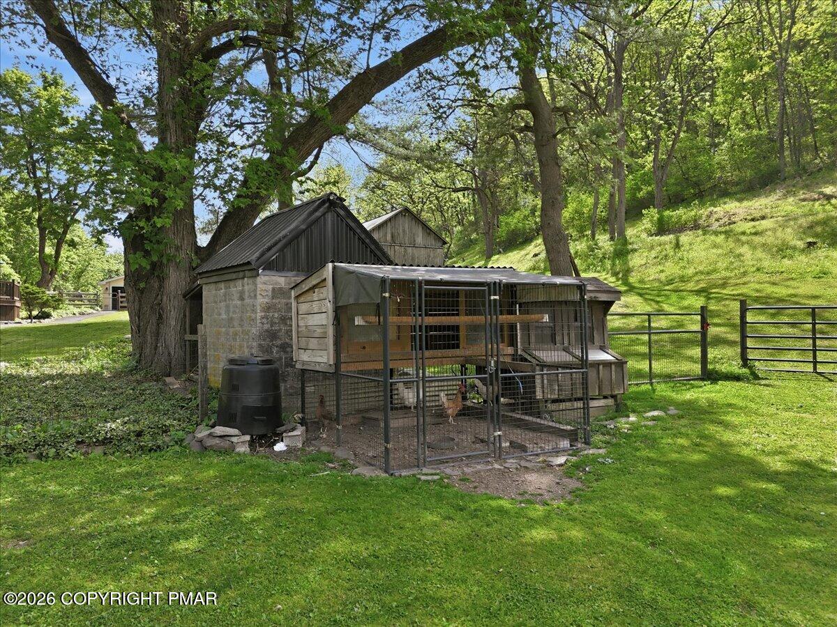 299 Brick Church Road Saylorsburg, PA 18353 - Photo 76 of 108 CHICKEN COOPS