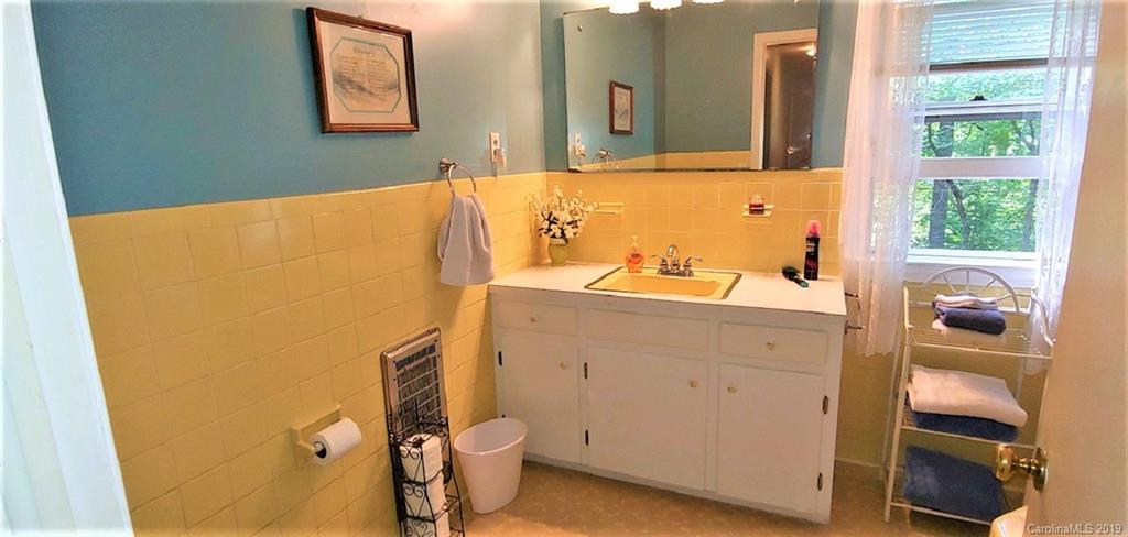 770 Belleview Road Franklin, NC 28734 - Photo 20 of 26 Gallery Image 20