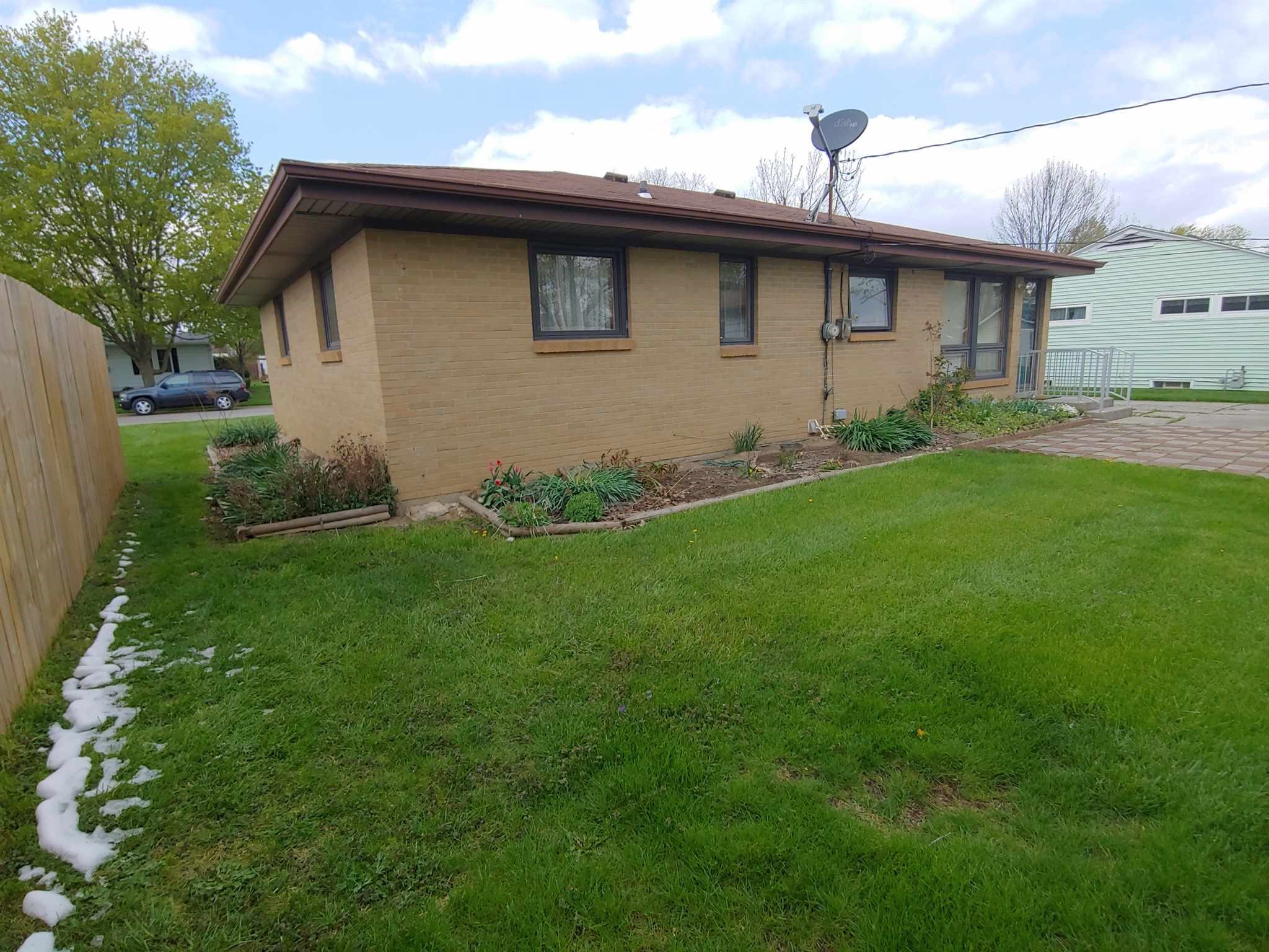 1128 Mix Avenue Decatur, IN 46733 - Photo 4 of 16