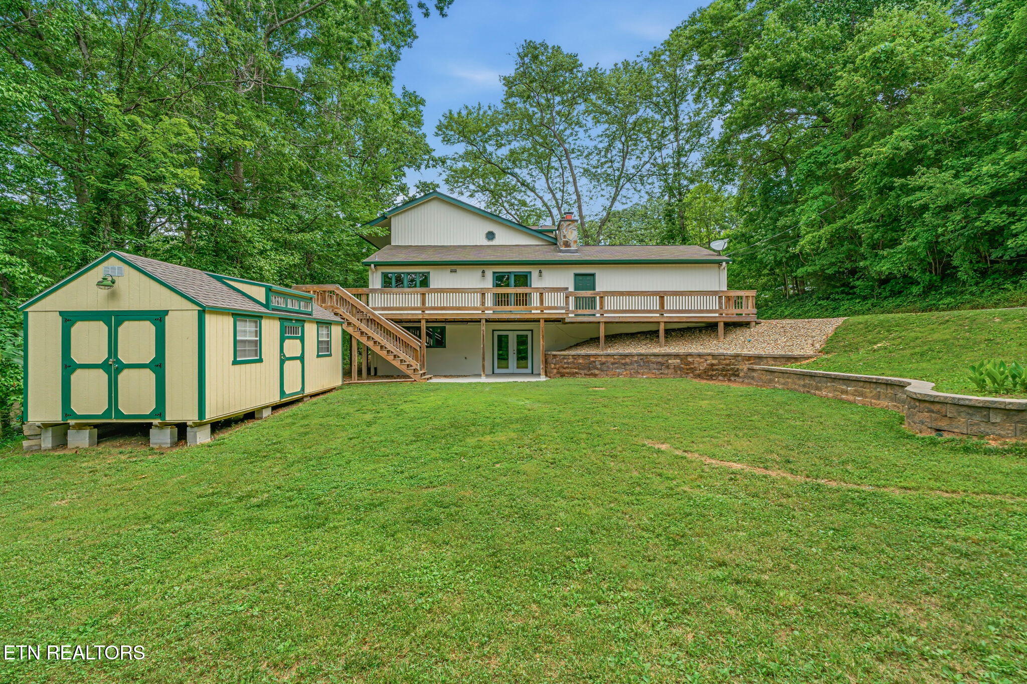 138 Newell Lane Oak Ridge, TN 37830 - Photo 44 of 51 138 Newell Ln - Backyard (4)