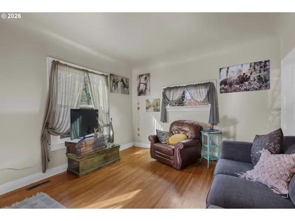 $294,500 | 1305 9th Street, La Grande, OR 97850