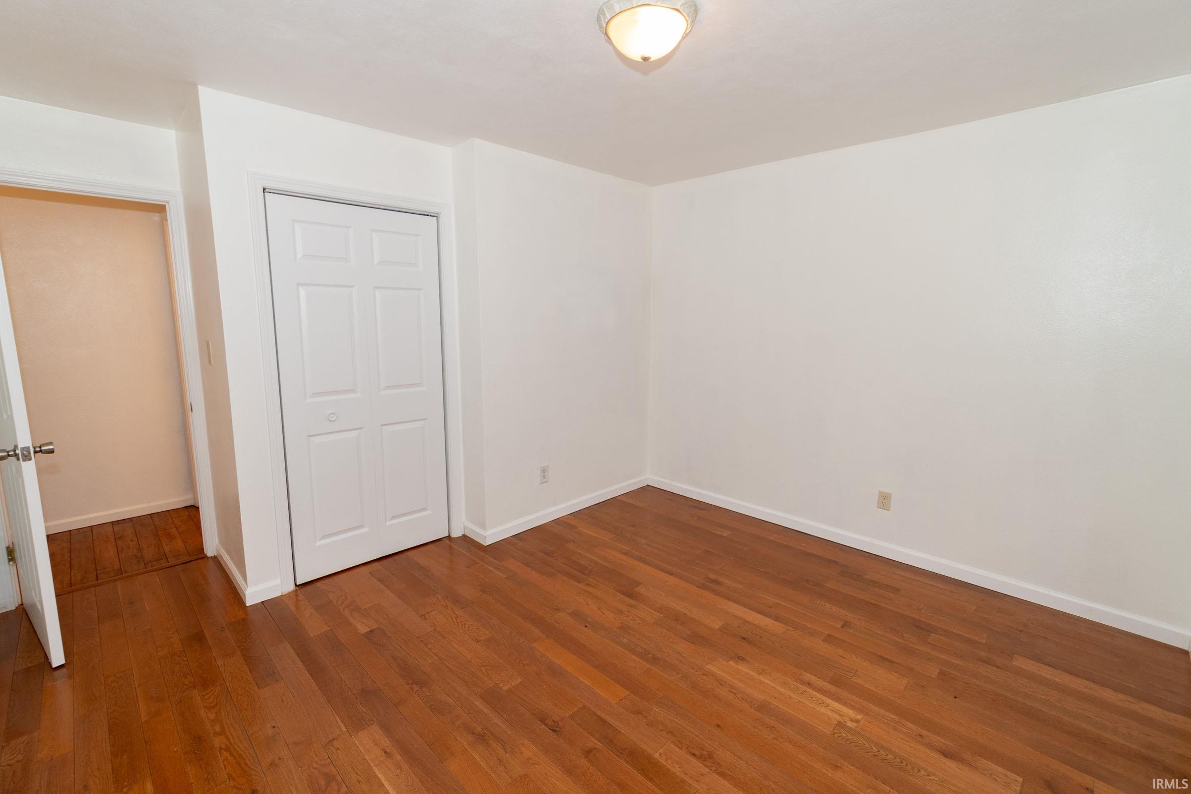 53134 Old Farm Road Elkhart, IN 46514 - Photo 9 of 34