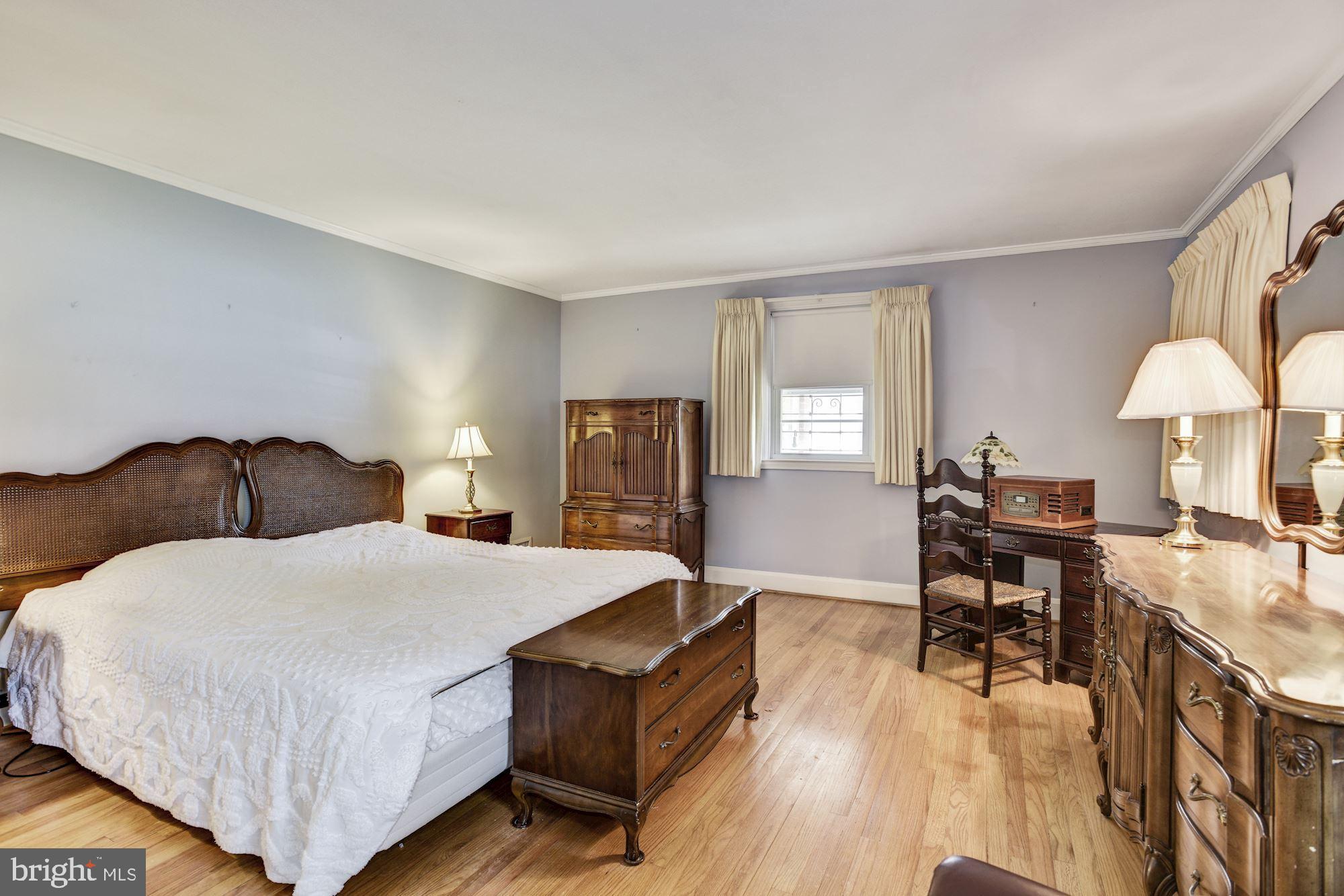 6237 Fernway Baltimore, MD 21212 - Photo 14 of 27 Master Bedroom