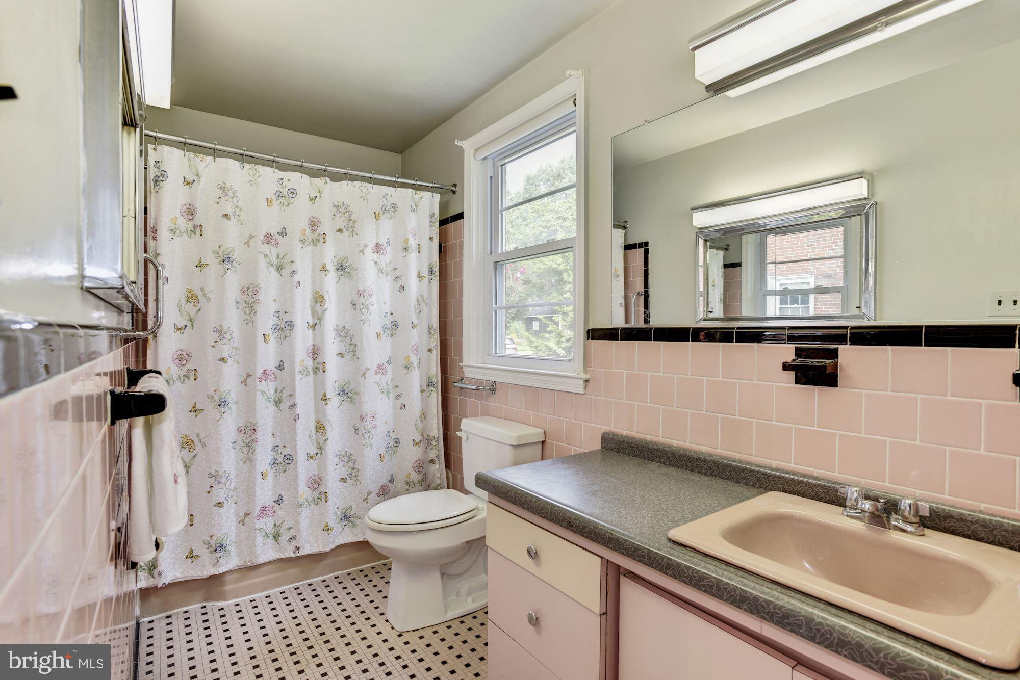 6237 Fernway Baltimore, MD 21212 - Photo 18 of 27 Bath