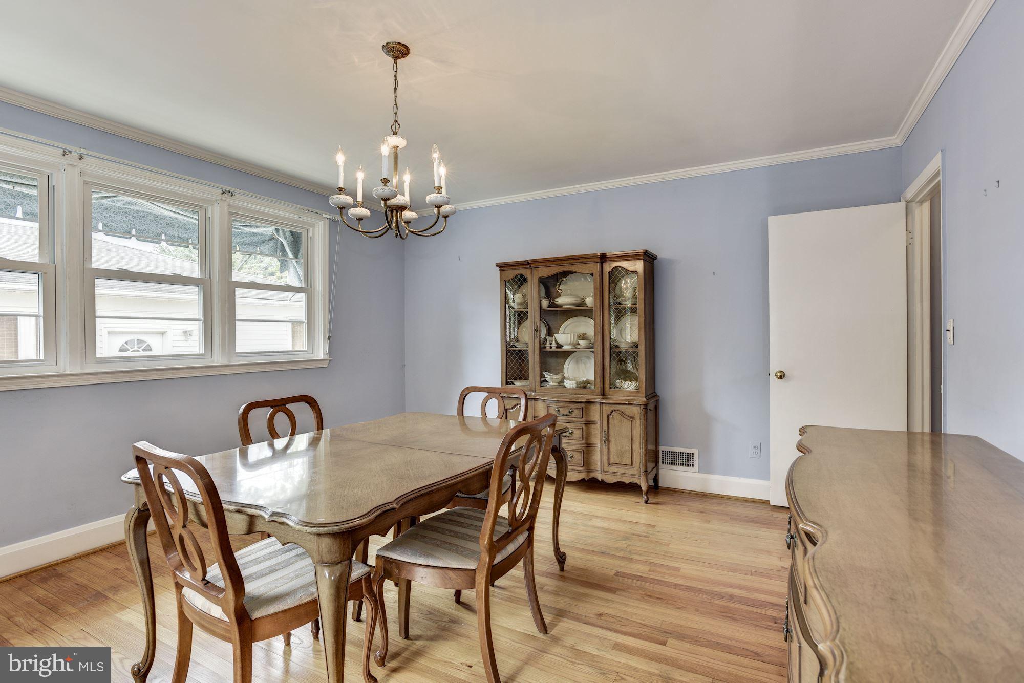 6237 Fernway Baltimore, MD 21212 - Photo 8 of 27 Dining Room