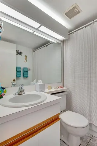 $158,000 | 6304 Pointe W Boulevard West, Unit A303, Bradenton, FL 34209