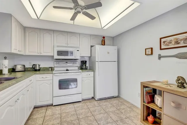 $158,000 | 6304 Pointe W Boulevard West, Unit A303, Bradenton, FL 34209