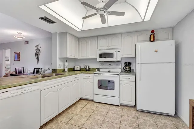 $158,000 | 6304 Pointe W Boulevard West, Unit A303, Bradenton, FL 34209